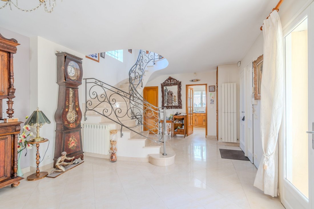 House in Thiers, Le Raincy, France 2 - 17751480