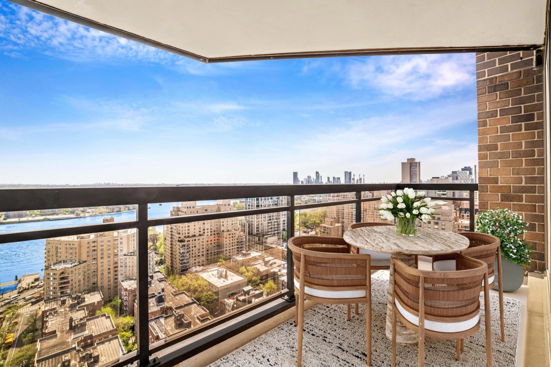 Co Op in New York, New York, United States 2 - 17751811