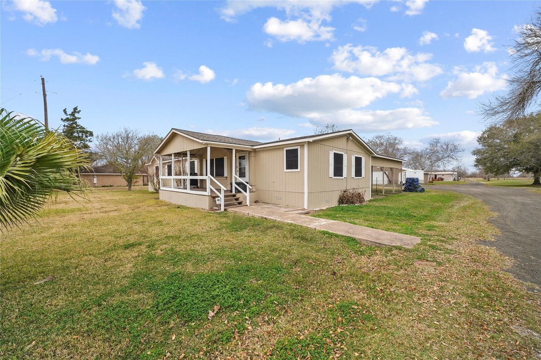 House in Damon, Texas, United States 3 - 17752834