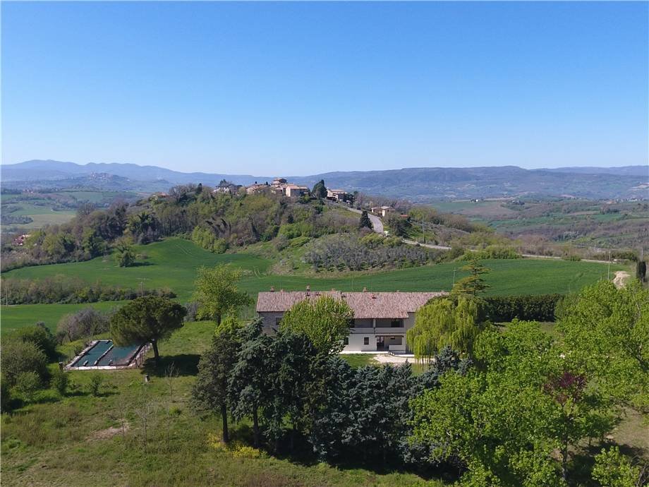 Country House in Todi, Umbria, Italy 4 - 17752823