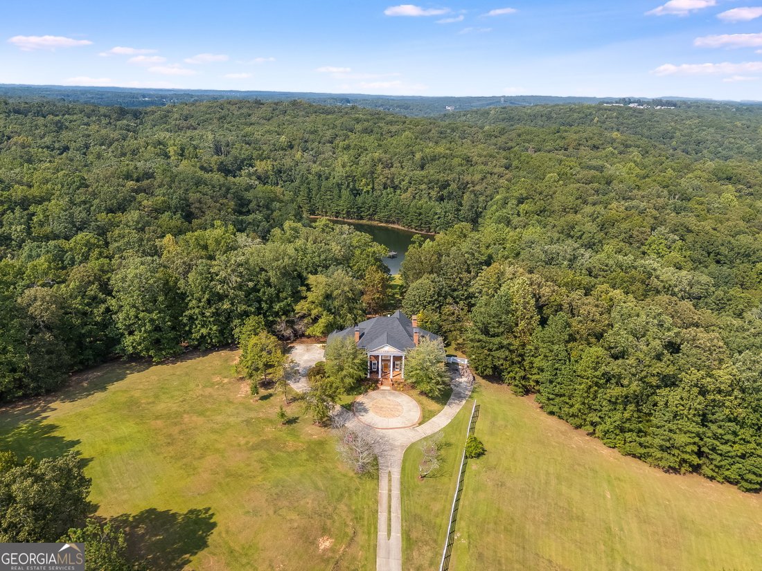 Farm Ranch in Douglasville, Georgia, United States 2 - 17752794