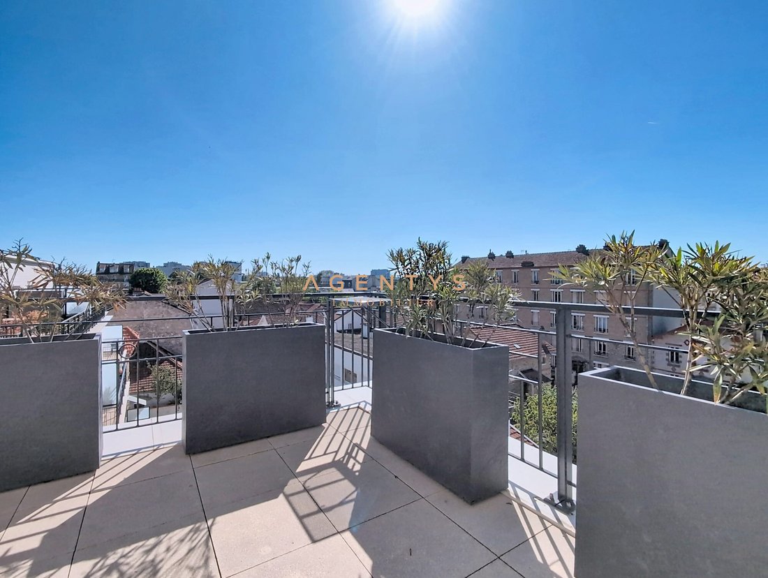 Apartamento en Adamville, Saint-Maur-des-Fossés, Francia 2 - 16888341