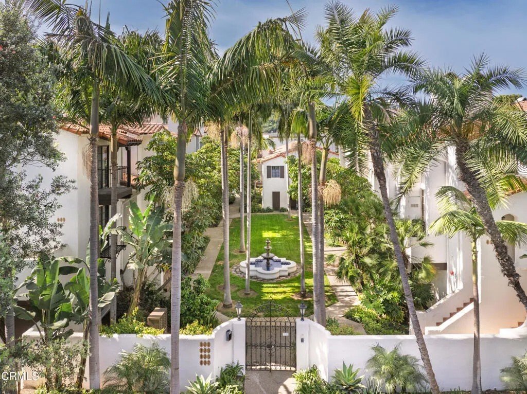 Condo in Santa Barbara, California, United States 1 - 17752616