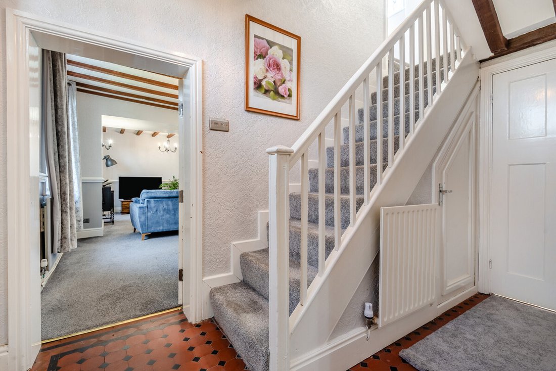 House in Hixon, England 4 - 17752743