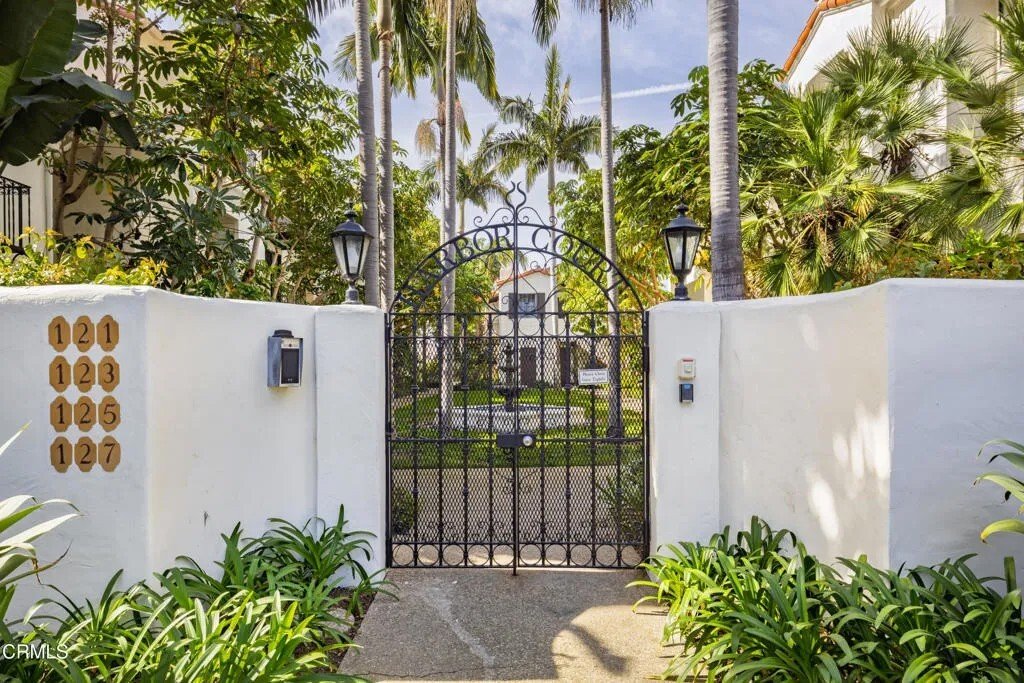 Condo in Santa Barbara, California, United States 3 - 17752616