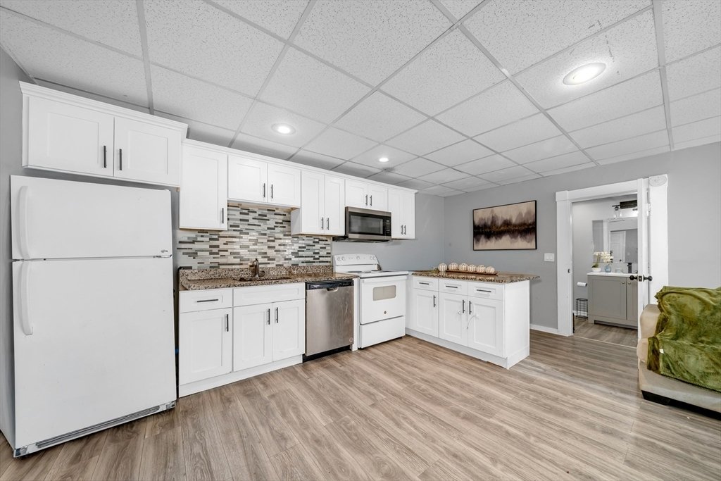 North Andover, Massachusetts, United States 2 - 17751039