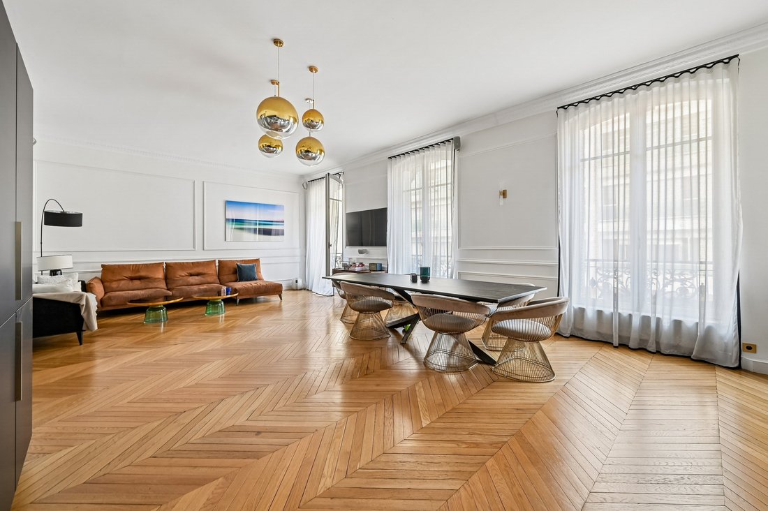 Apartment in Vaugirard-Parc des Expositions, Paris 15e Arrondissement, Paris 2 - 17751846