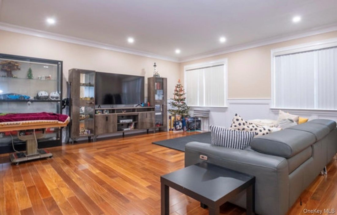 House in New York, New York, United States 5 - 17752627