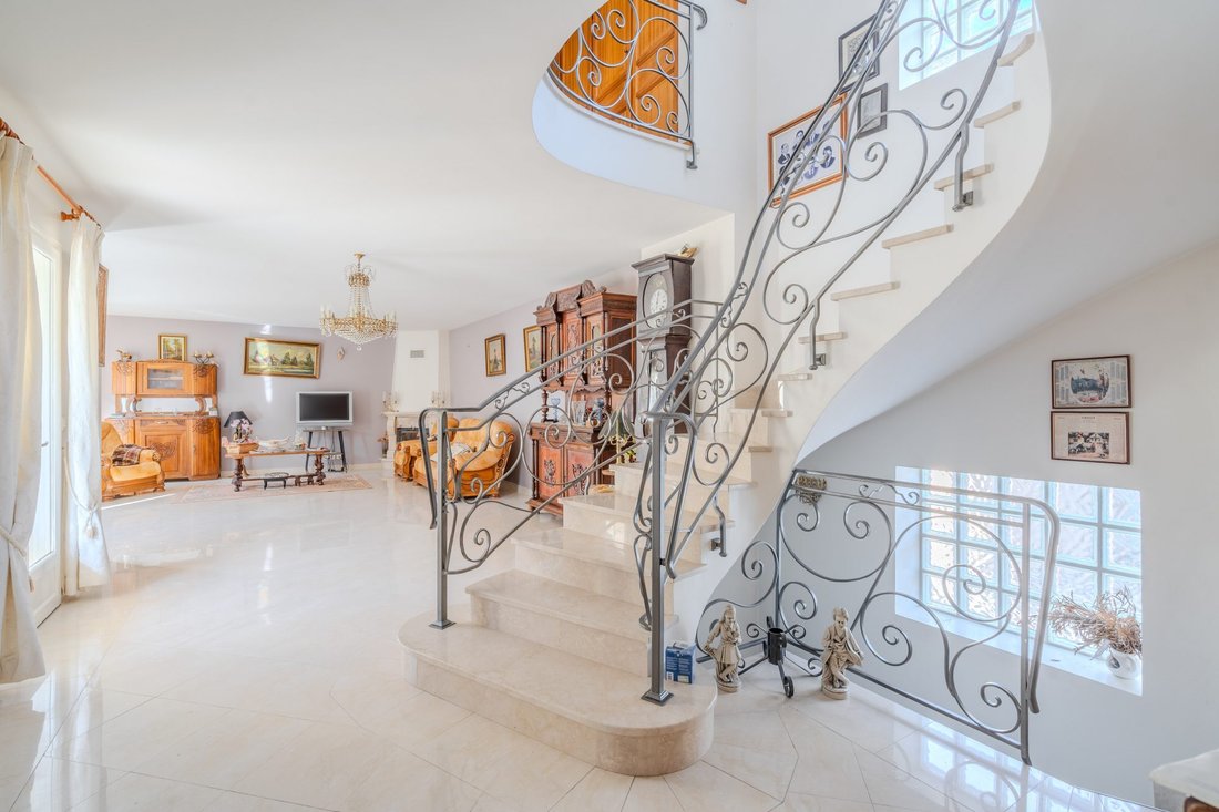 House in Thiers, Le Raincy, France 1 - 17751480