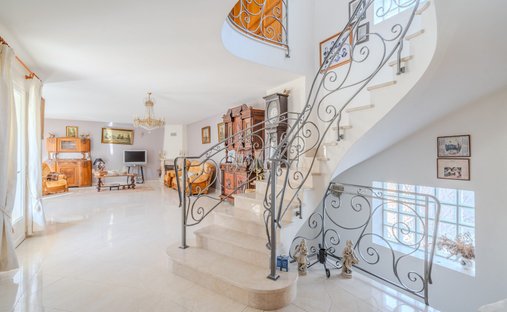 House in Thiers, Le Raincy, France 1