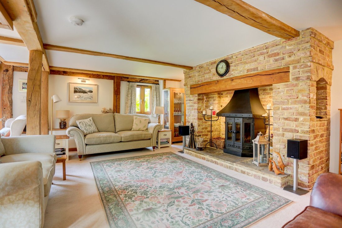 House in Henfield, England 3 - 17752697