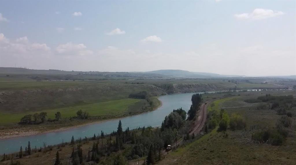 Land in Calgary, Alberta, Canada 2 - 17751388