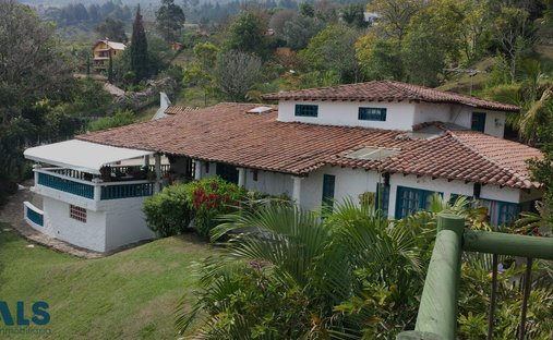 Finca in Vereda Curazao, Antioquia, Colombia 1