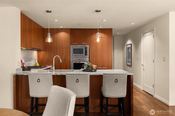 Condo in Bellevue, Washington, United States 5 - 17751737