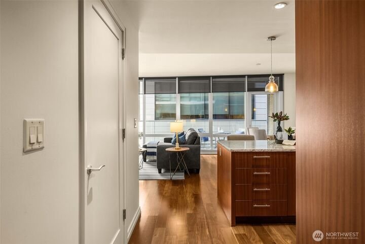 Condo in Bellevue, Washington, United States 2 - 17751737