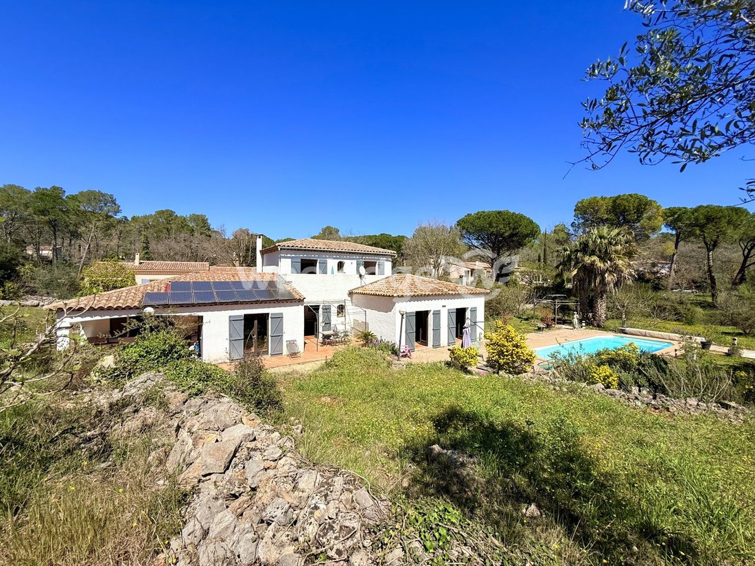 House in Fayence, Provence-Alpes-Côte d'Azur, France 3 - 17751497