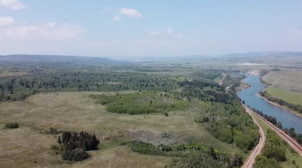 Land in Calgary, Alberta, Canada 1 - 17751388