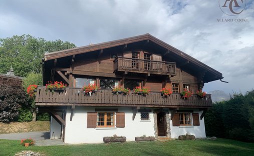 Chalet in Combloux, Auvergne-Rhône-Alpes, France 1