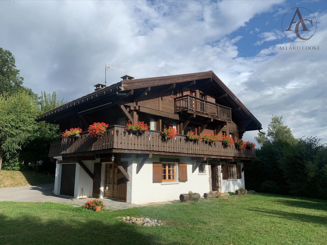 Chalet in Combloux, Auvergne-Rhône-Alpes, France 2 - 17468613