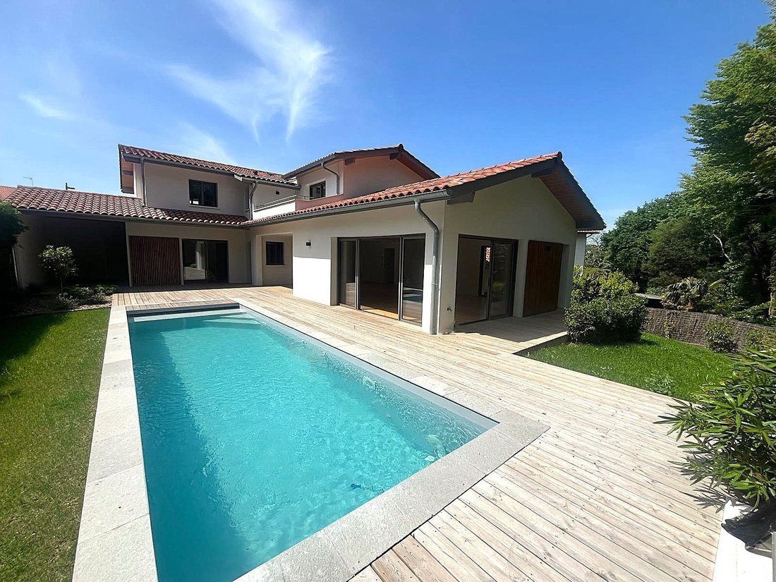 House in Anglet, Nouvelle-Aquitaine, France 1 - 15898128