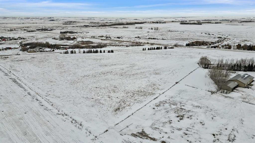 Land in Lyalta, Alberta, Canada 2 - 17751394