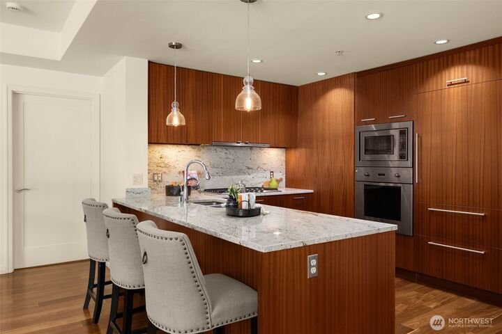 Condo in Bellevue, Washington, United States 3 - 17751737