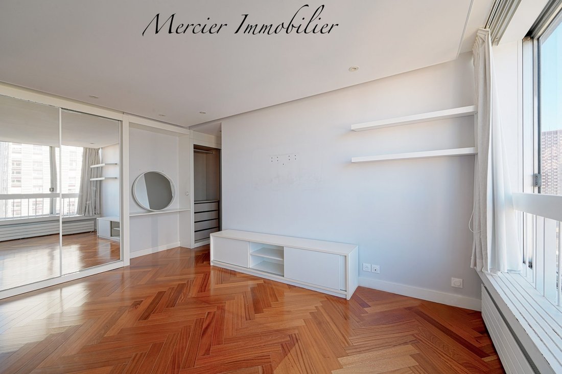 Apartment in Violet Commerce, Paris 15e Arrondissement, Paris 2 - 17751649