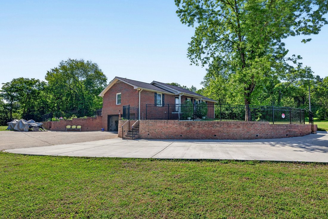 House in Lebanon, Tennessee, United States 2 - 17752290