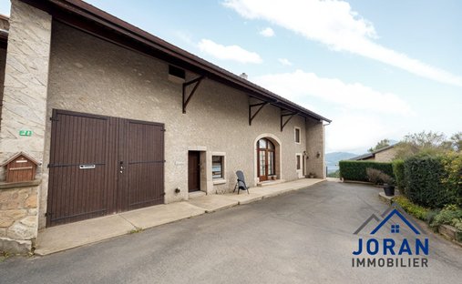 Azienda agricola a Andilly, Alvernia-Rodano-Alpi, Francia 1