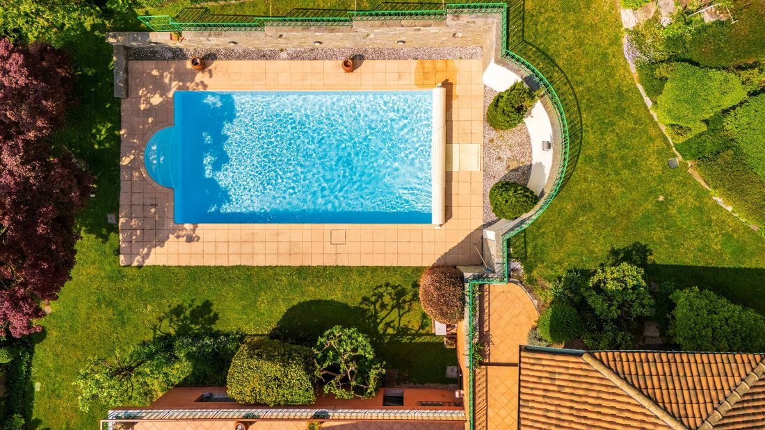 Villa in Monvalle, Lombardy, Italy 3 - 17328346