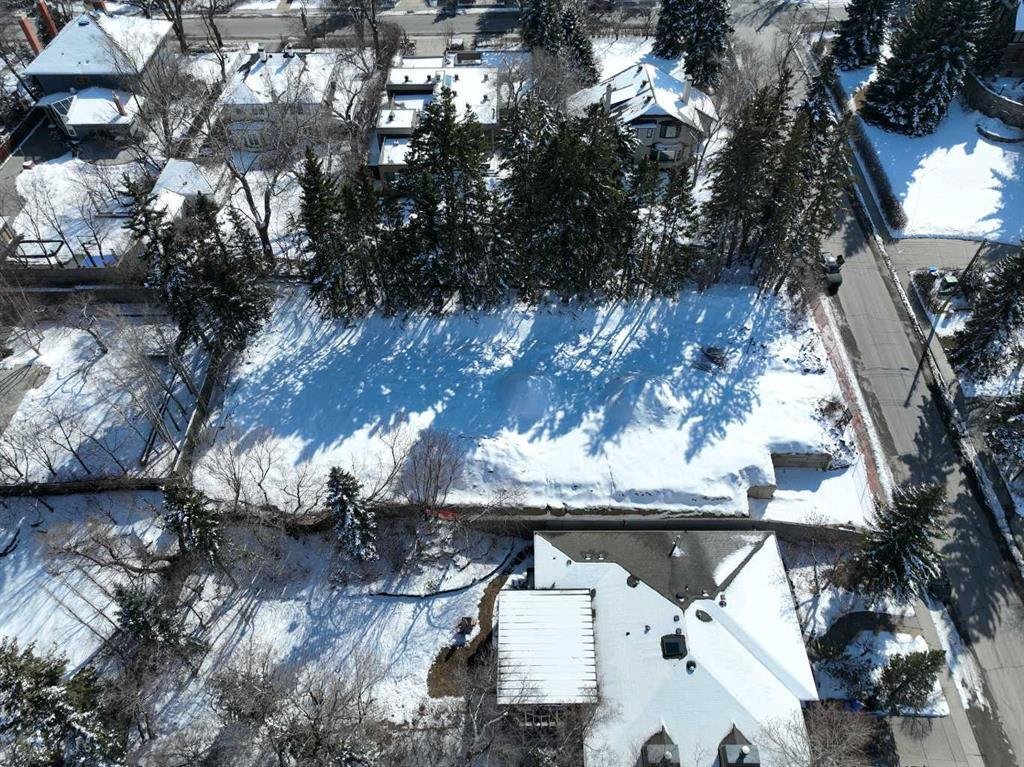 Land in Calgary, Alberta, Canada 4 - 17751365