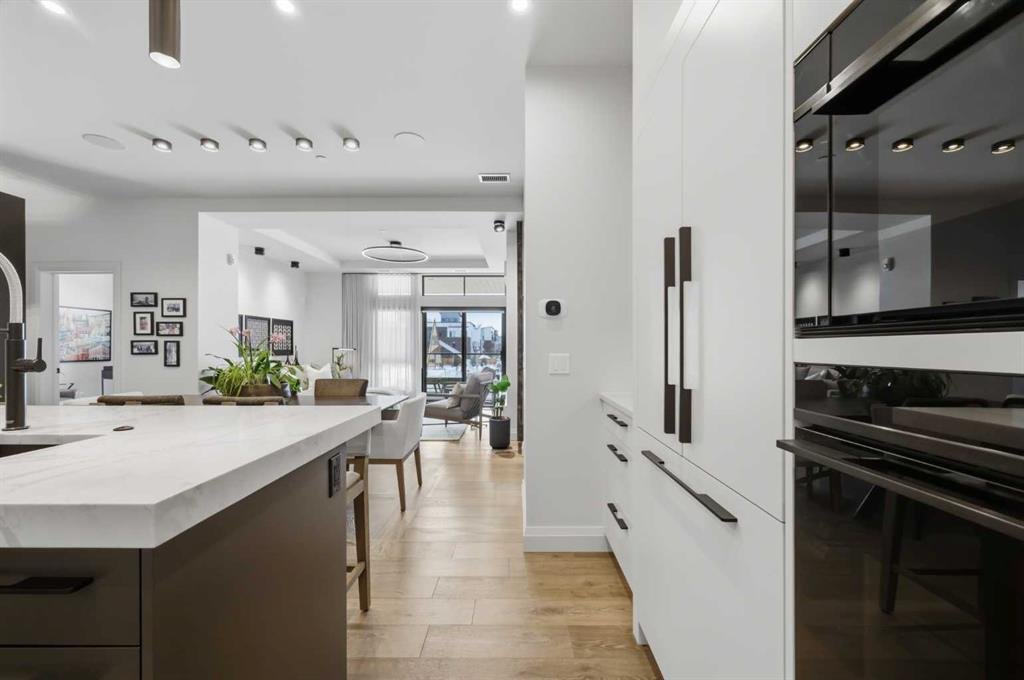 Haus in Calgary, Alberta, Kanada 3 - 17751134