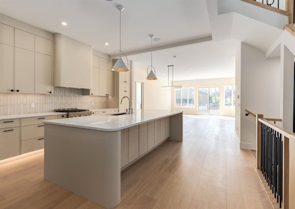 House in Calgary, Alberta, Canada 5 - 17751319