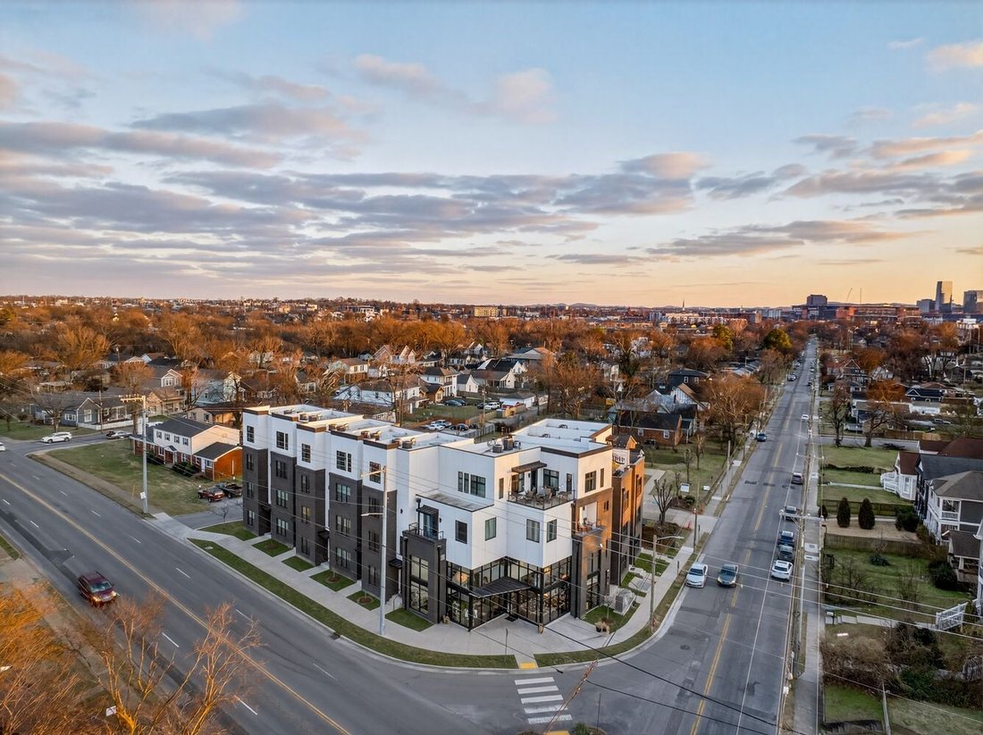 Co Op in Nashville, Tennessee, United States 2 - 17752354