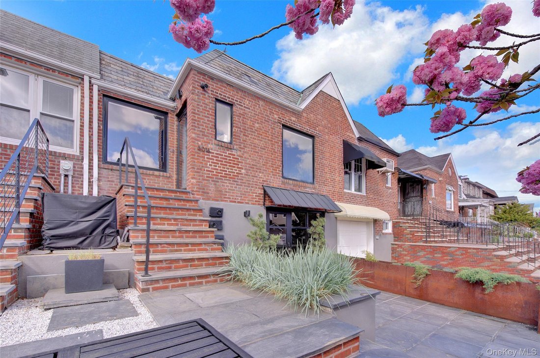 House in New York, New York, United States 2 - 17752629