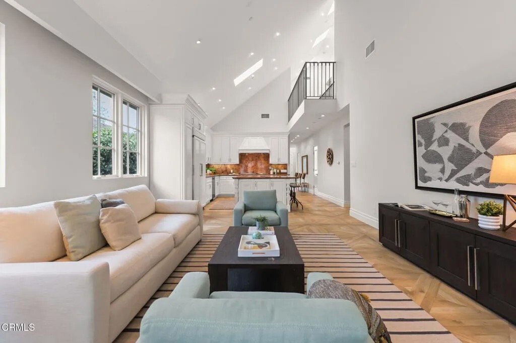 House in Burbank, California, United States 4 - 17752724