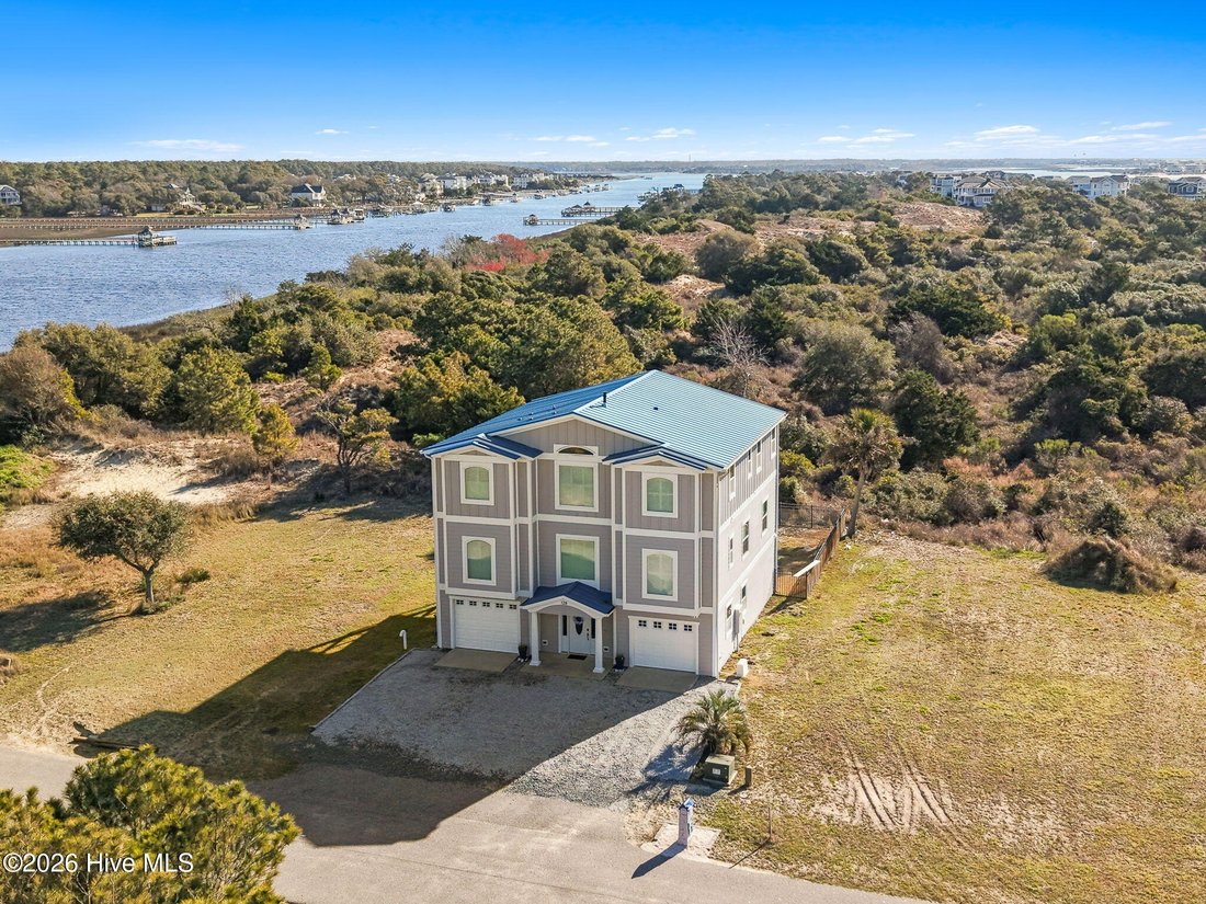 House in Holden Beach, North Carolina, United States 2 - 17751007