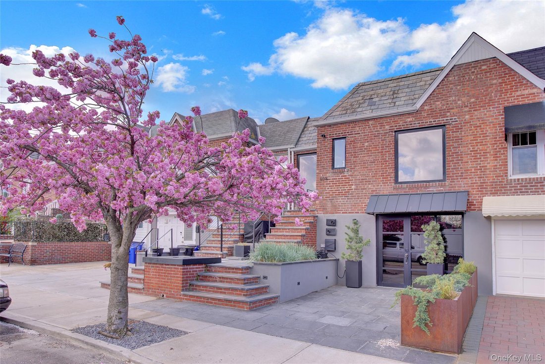 House in New York, New York, United States 3 - 17752629
