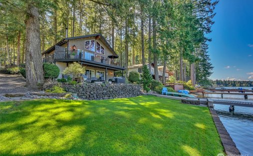House in Grapeview, Washington, United States 1