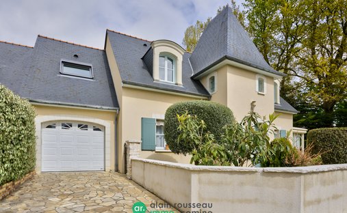 House in Centre, Angers, France 1