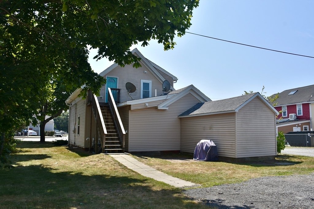 Bourne, Massachusetts, United States 4 - 17751093