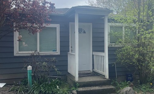 Land in Seattle, Washington, United States 1