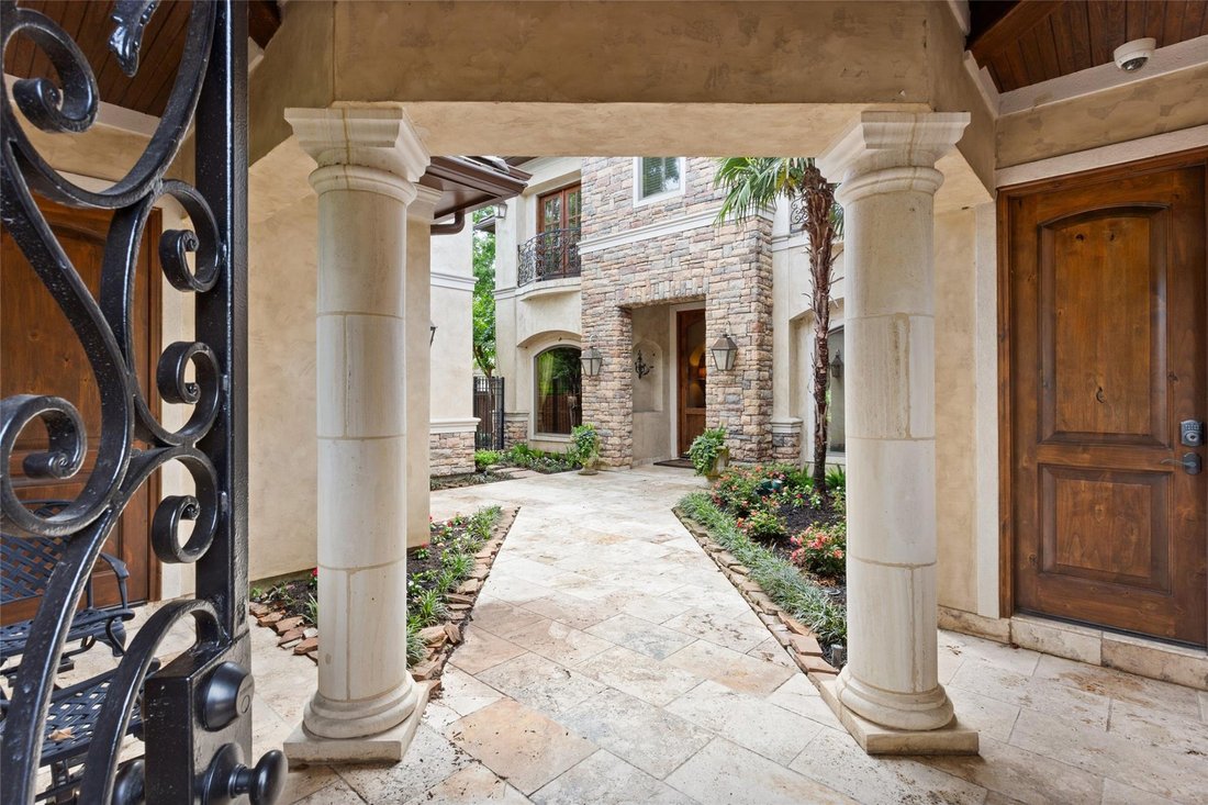 House in Houston, Texas, United States 2 - 17752827