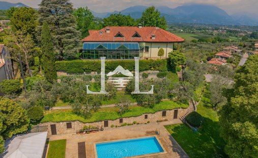 Villa in Polpenazze del Garda, Lombardy, Italy 1
