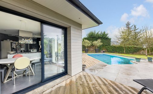 House in Le Bourg, Murs-Erigne, France 1