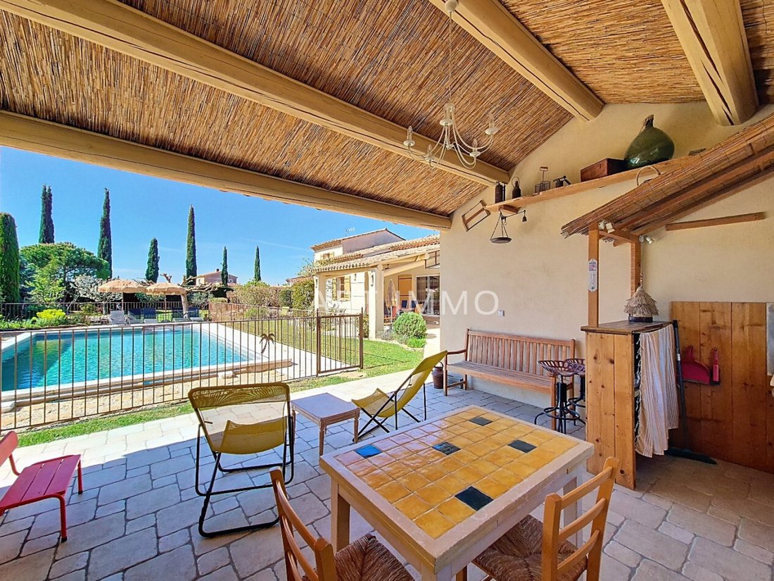 House in Cavaillon, Provence-Alpes-Côte d'Azur, France 3 - 17435832