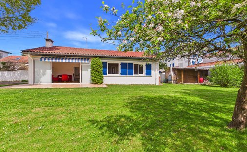 House in Anglet, Nouvelle-Aquitaine, France 1