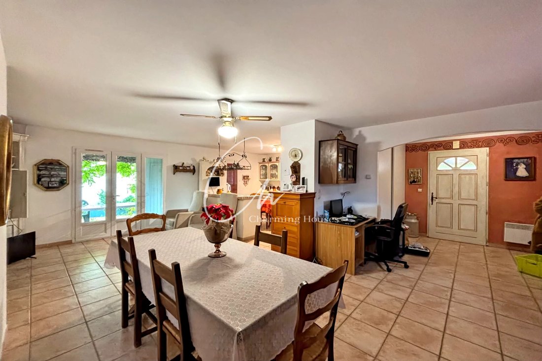 Villa in Fontvieille, Provence-Alpes-Côte d'Azur, France 3 - 17753064