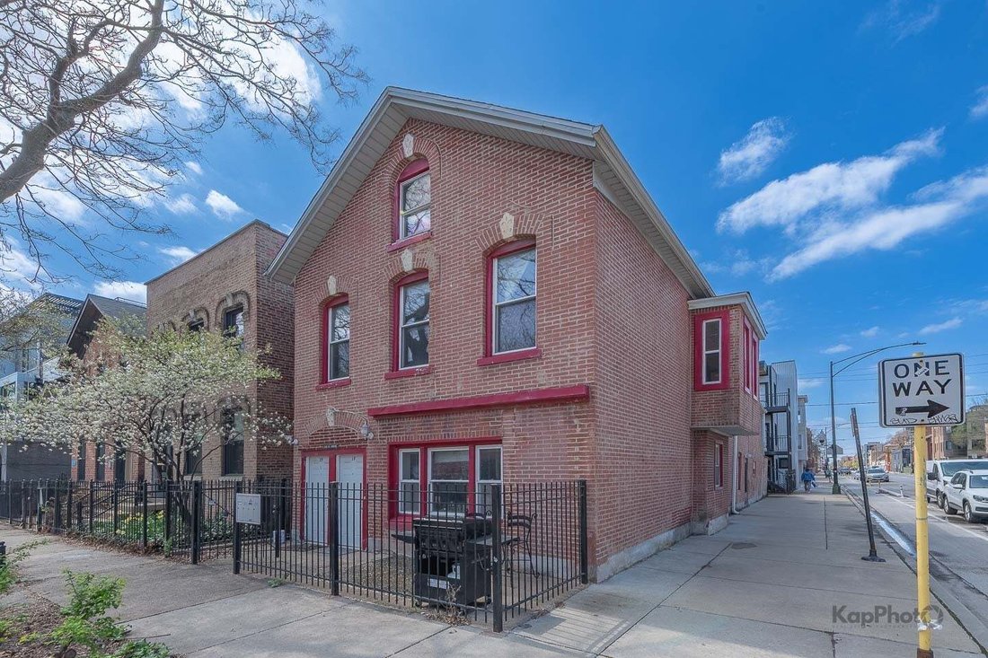House in Chicago, Illinois, United States 2 - 17753133