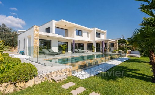 Villa in Valbonne, Provence-Alpes-Côte d'Azur, France 1